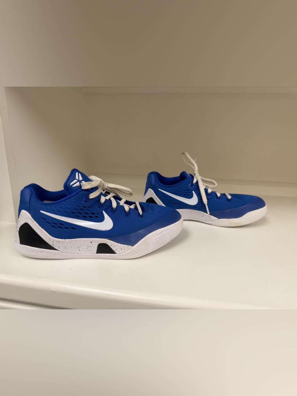 Nike Kids Blue and White Kobe Basketball shoes - Picture 2 of 6